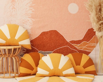 Oreiller solaire « Dîner à Sausalito », accessoires pour la maison en forme de soleil, cadeau de pendaison de crémaillère rétro, décoration de style maison boho, coussin de chambre bohème