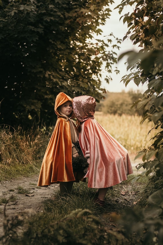 Red Magician Cape