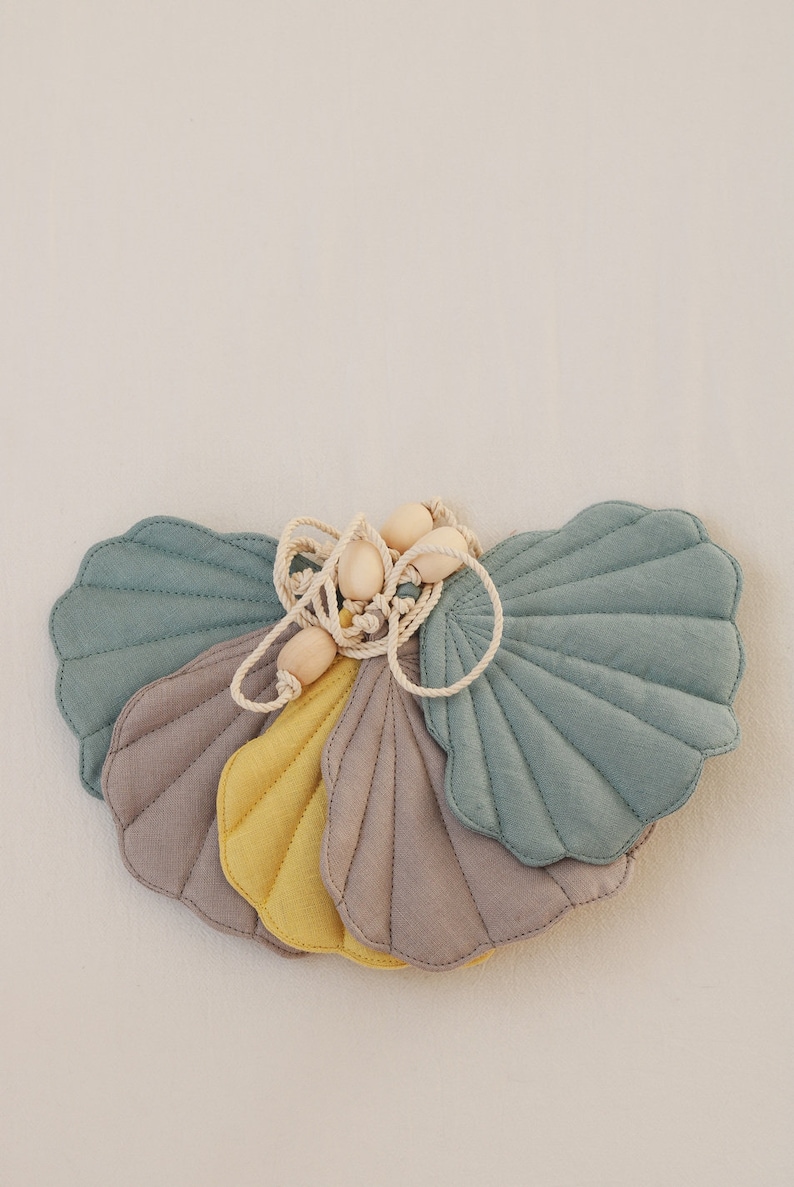 Linen Garland with Shells - Thumbnail 3