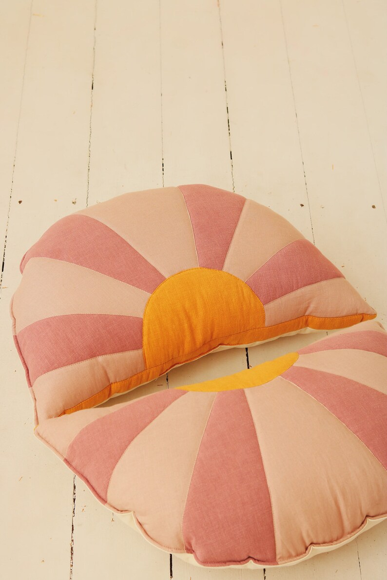 Sun pillow Lazy Santa Cruz