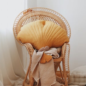 Velvet ginkgo leaf pillow "Honey",Sofa cushion, Decorative cushion for children's room, for living room, for bedroom, Modern cushions