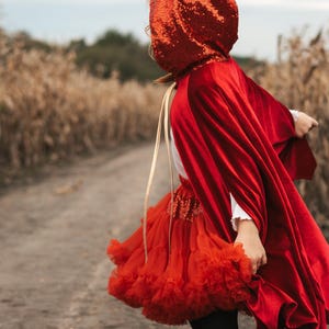 red hood dress Amazon.com: Women Red Hood Costume Cape Cloak with Hood Halloween Cosplay Little Red Riding Hood Costume Red and Black Dress : Clothing, Shoes & Jewelry