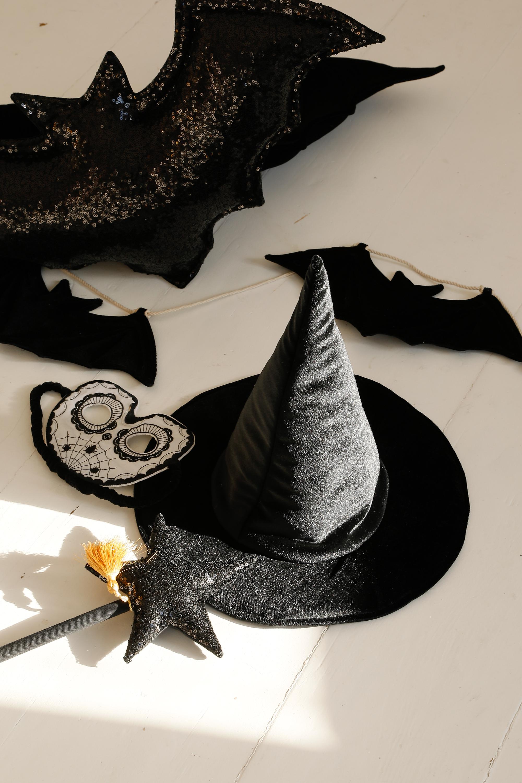 Lot De 12 Chapeaux De Sorcière Halloween – Tissu Oxford – Bord Rétractable – Diam. 38 Cm – Pour Déco Ou Costume
