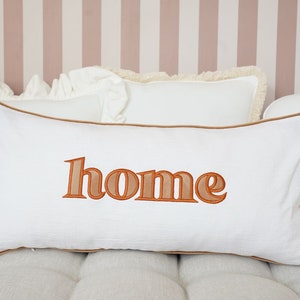 Taie d'oreiller décorative avec une inscription brodée Home décor de salon bohème, décoration maison en terre pour chambre, cadeau de pendaison de crémaillère beige image 4