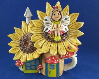 Ceramic Sunflower Fairy House, Ceramic Fairy House, Fairy Home, Sunflower House, Sunflower Home, Flower Garden Decoration, Sunflower decor