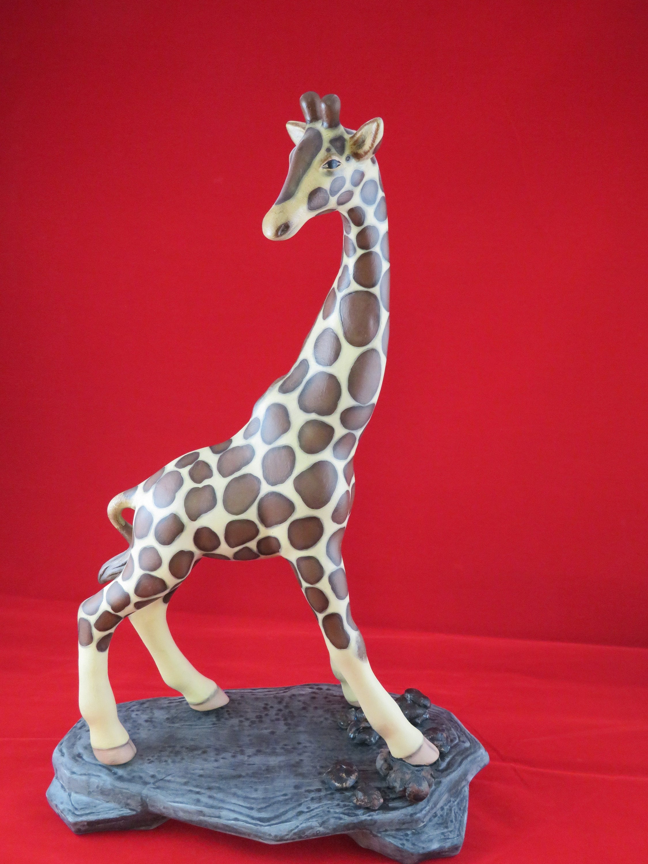 lladro giraffe figurine