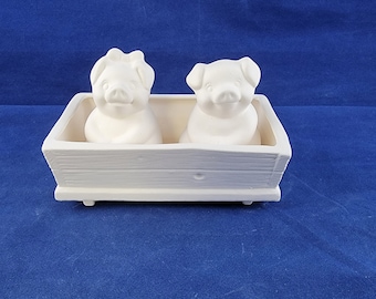 Ceramic Pigs, Ceramic Piggies sitting in Trough, Cute Mr. and Mrs. Pig, Ceramic Pig couple, u paint ceramics, pig decoration, ready to paint