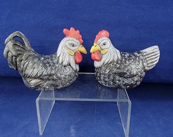 Ceramic Small Rooster and Hen, Ceramic Hen, Ceramic Rooster, Hand painted Rooster, Hand painted Hen, Chicken decoration, chicken figurines