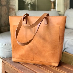 Oversized Camel Leather tote bag with outside pockets. Cap Sa Sal Bag. Handmade. image 1
