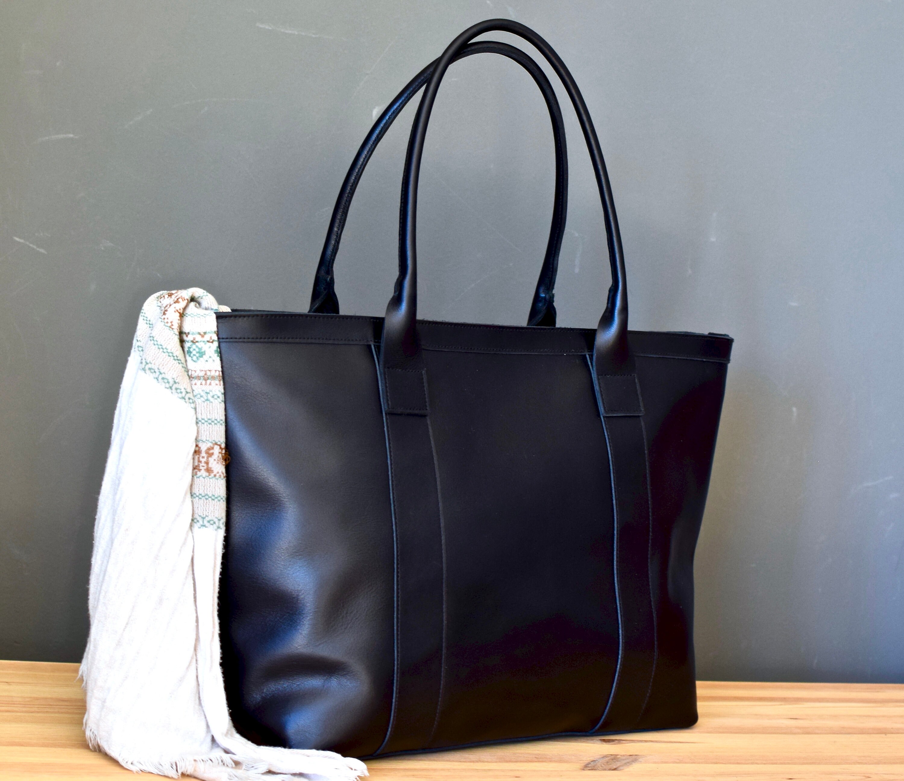 Oversized Leather bag. Weekender tote in black leather. | Etsy
