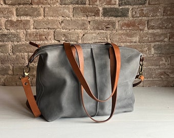 Gray Leather Crossbody Bag, with zipper & lining. Handmade Soft Leather, Bramant Collection