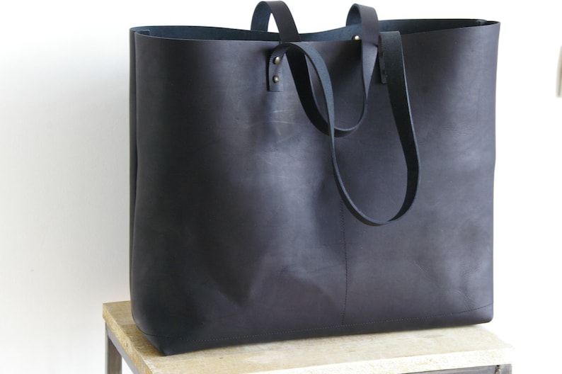 Weekender Leather bag. Black Oversized Tote. The big one from Cap Sa Sal Collection. Handmade. image 3