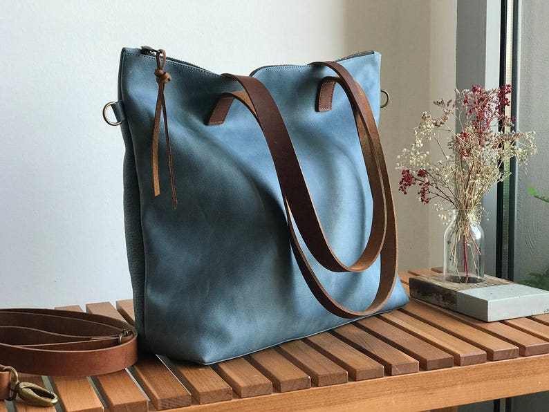 Large Blue Leather bag with zip and inside lining. Handmade. Minimalist leather bag. image 2