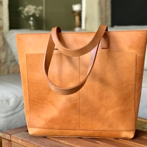 Oversized Camel Leather tote bag with outside pockets. Cap Sa Sal Bag. Handmade. image 2