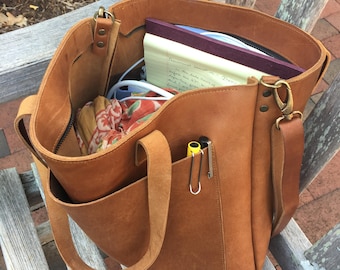 Camel Leder Tote Bag mit großer Außentasche. Cap Sa Sal Tasche. Handarbeit.