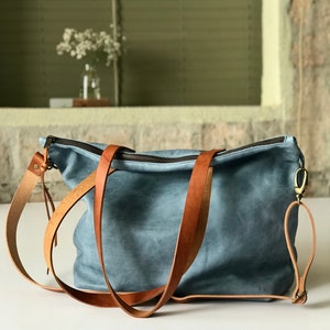 Large Blue Leather bag with zip and inside lining. Handmade. Minimalist leather bag. image 5