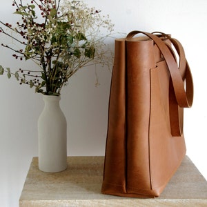 Oversized Camel Leather tote bag with outside pockets. Cap Sa Sal Bag. Handmade. image 4