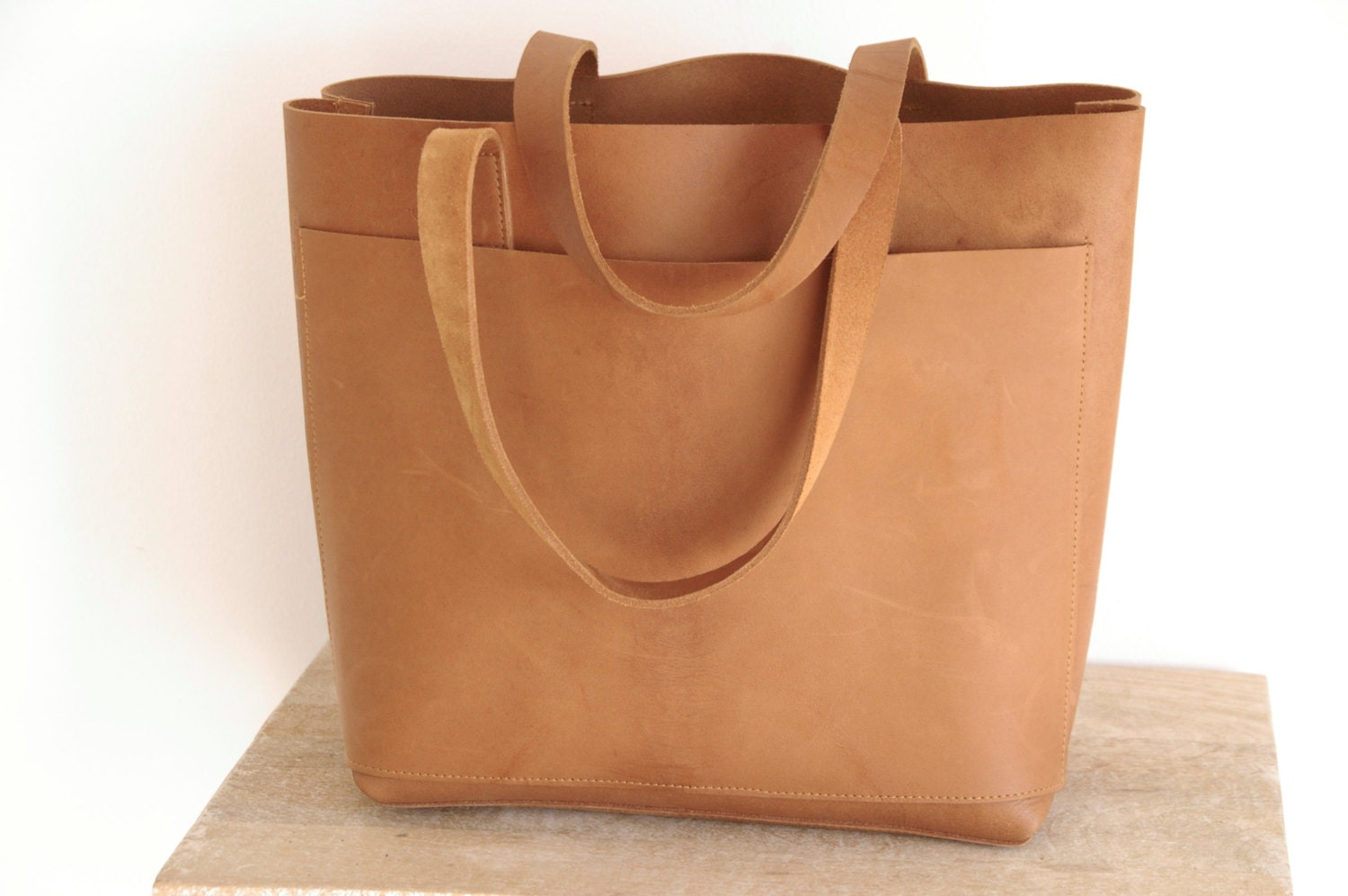 Cap Sa Sal bag. Camel leather tote bag with dark brown straps