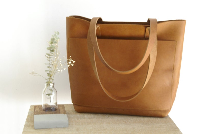 Camel Leather tote bag with large outside pocket. Cap Sa Sal Bag. Handmade. image 5