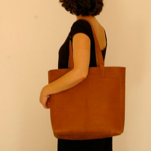 Oversized Camel Leather tote bag with outside pockets. Cap Sa Sal Bag. Handmade. image 5