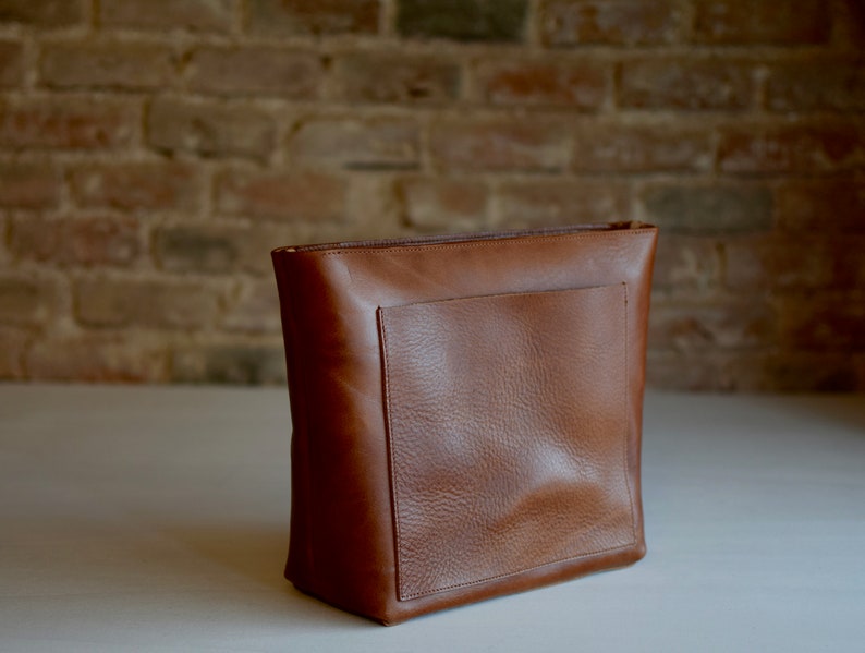 Small COGNAC / TAN Crossbody leather bag with outside pocket and Zipper. Handmade. image 4