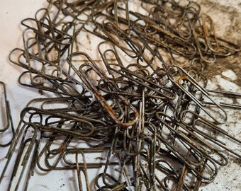 50pcs Rusted Paper Clips. The clips you never knew you needed...
