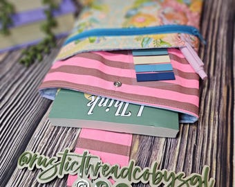 Neon Lion 9x7 Book Sleeve – Zipper & Snap Pockets | Paperback Pouch