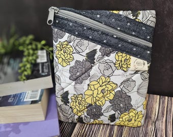 Funda para Kindle Paperwhite con flores amarillas – Acolchada y con cremallera / Forro de lunares grises