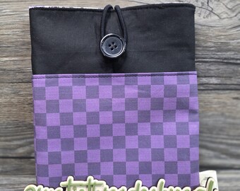 Funda para Kindle con estampado de cuadros morados y forro interior picante oculto / Funda para Kindle hecha a mano con cierre de botón y bolsillo frontal / Regalo para amantes de los libros