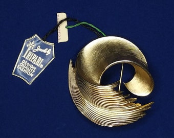 Vtg Crown Trifari Gold Tone Loop Shell Brooch NOS Original Tags