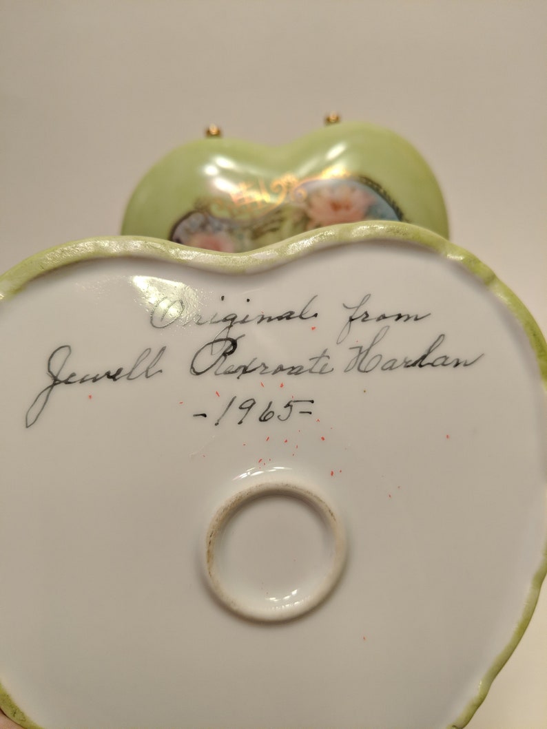 Jewell Rexroate Harlan Original 1965 Vtg Hand Painted Heart Shaped Trinket Jewelry Box