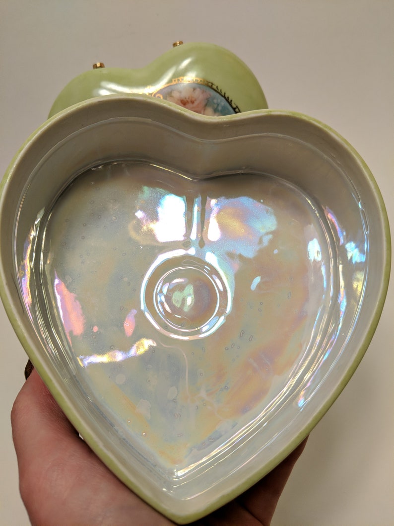 Jewell Rexroate Harlan Original 1965 Vtg Hand Painted Heart Shaped Trinket Jewelry Box