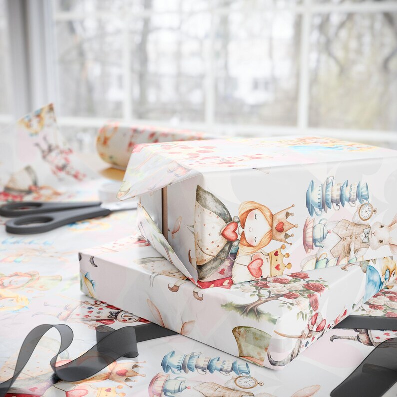 Alice in Wonderland Wrapping Paper: Whimsical Gift Wrap image 10