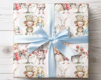 Papel de regalo de Alicia en el País de las Maravillas: Un envoltorio de regalo caprichoso