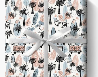 Papel de embrulho com estampa de prancha de surfe, com vibe de praia e mar.