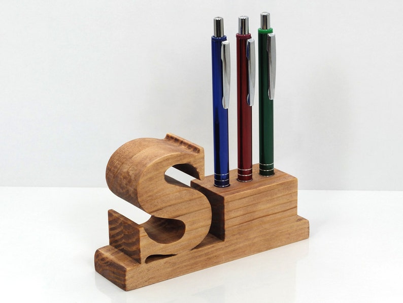 Stifthalter. Personalisierte Schreibtisch aus Holz ...