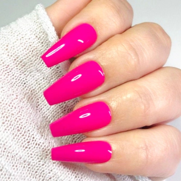 Luxury Hot Pink Classic Press-On Nails Gel Press On Nail Grey