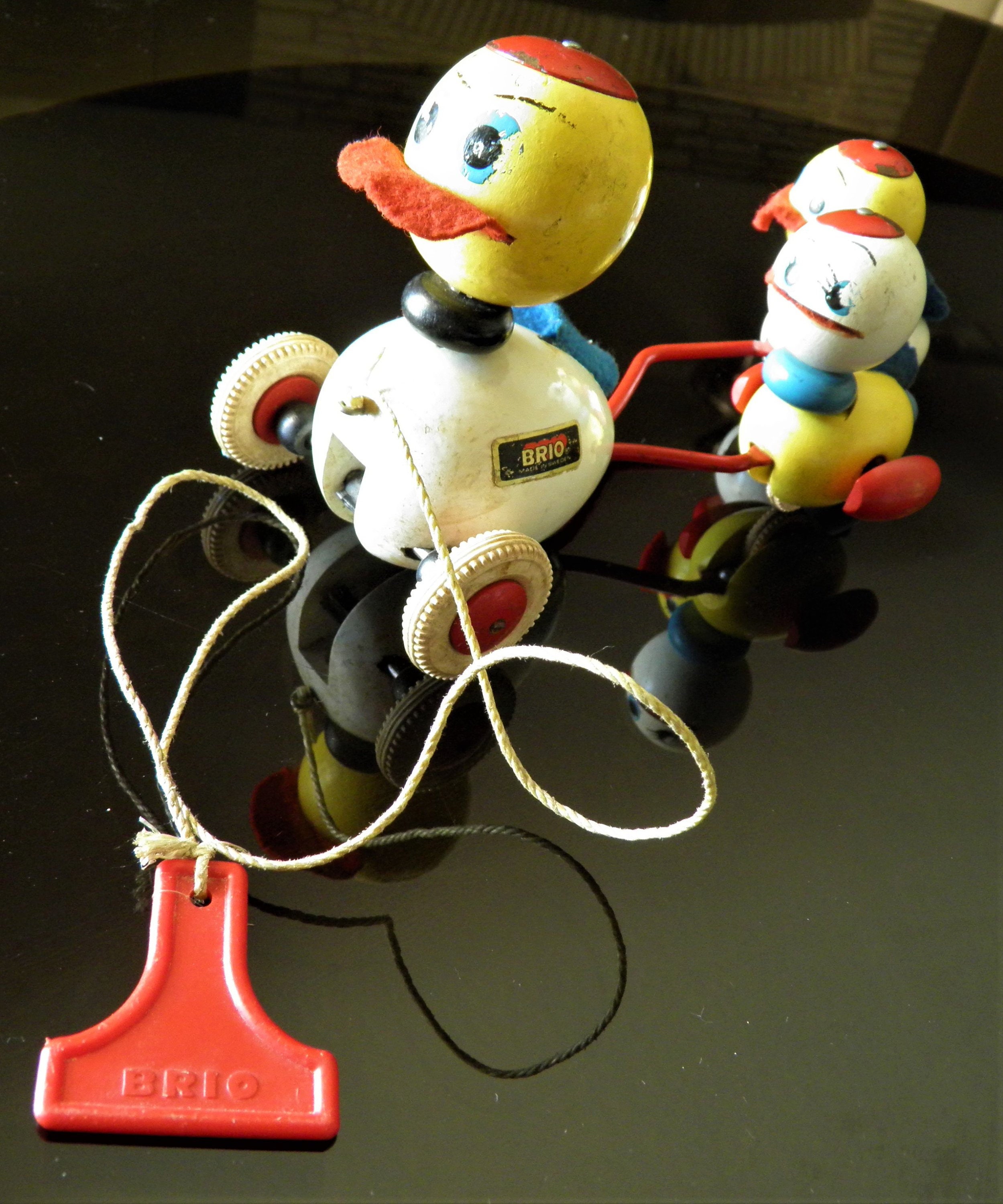 brio duck pull toy