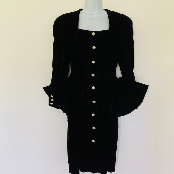Julie Duroche black velvet cocktail dress peplum r