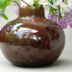 Vase en céramique émaillée cristalline : poterie artistique en grès