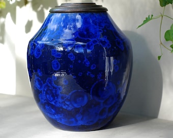 Extra Large cremation urn, 260 lbs, urns for human ashes, crystalline pottery.
