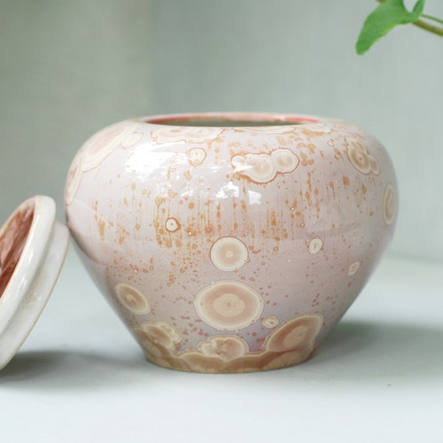 Pet urns for dog, cat urn, small ceramic urn, shops urns for human ashes, memorial urns, decorative urns.