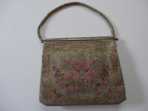 30's Purse. Glass beads.
