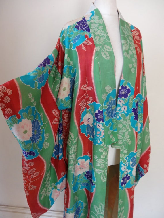 30's Kimono. Chameleon.