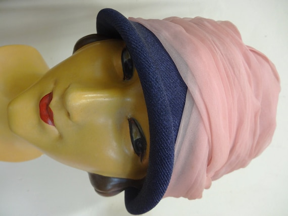 20's Cloche Hat. Candy Floss.
