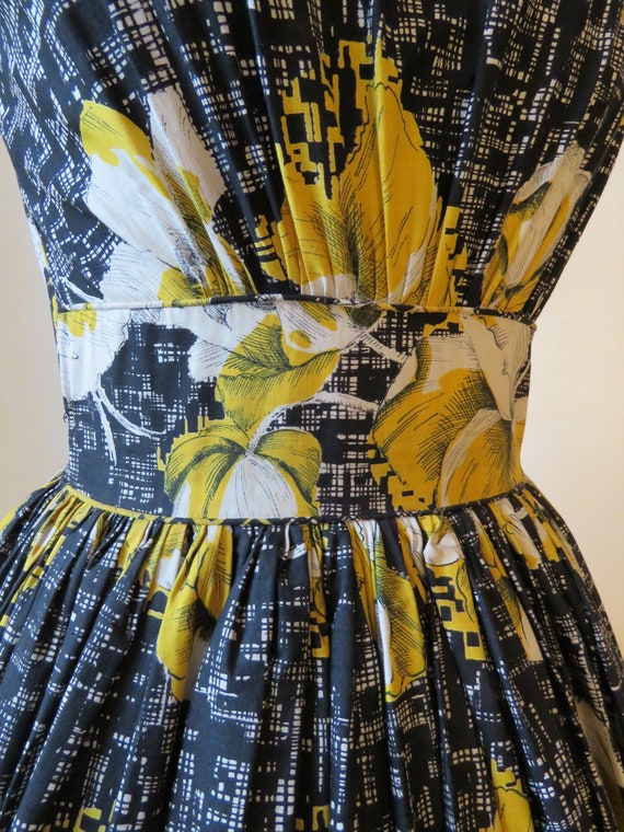 50's dress. Goldfinch. - image 4