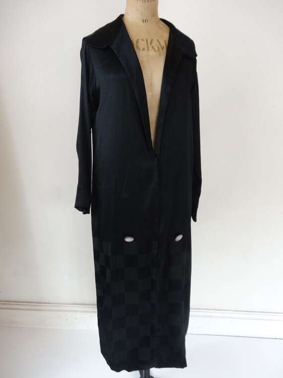 20's Coat. Jet Black.