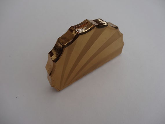 1948 Compact. Seashell.