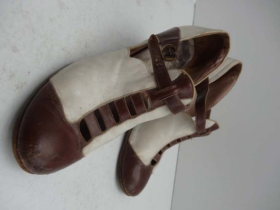 RESERVED. 30's Shoes. Cinderella.
