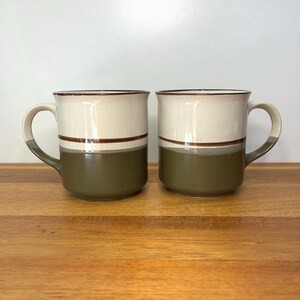 Vintage Sage Brown Lined Mug Set...Korean Stoneware Pottery..Great Size Coffee Cup...Pair Mid Century Mugs...Very Retro...Tri Colour Mugs